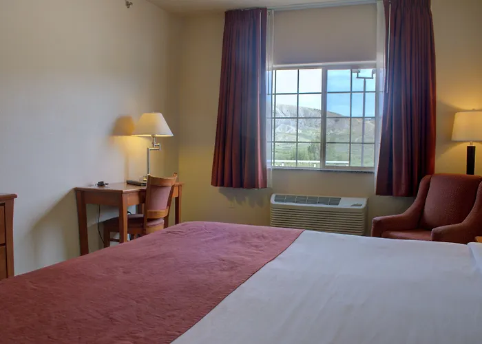 Allington Inn&Suites Kremmling